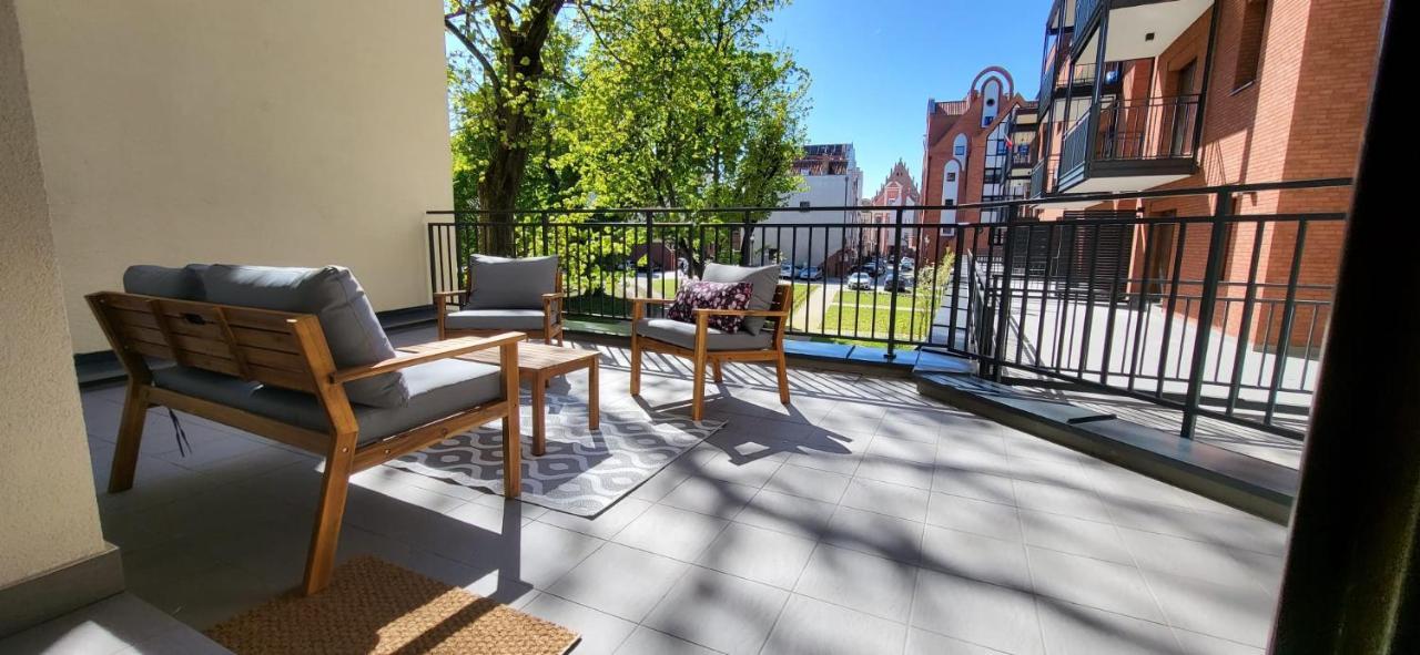 אלבלאג Komfortowy Apartament Przy Bramie Targowej Z Tarasem- Old Town מראה חיצוני תמונה